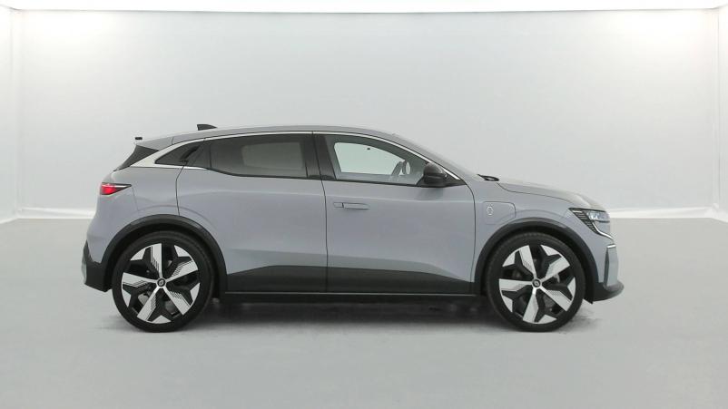 Vente en ligne Renault Megane E-Tech  EV60 220 ch super charge au prix de 25 490 €
