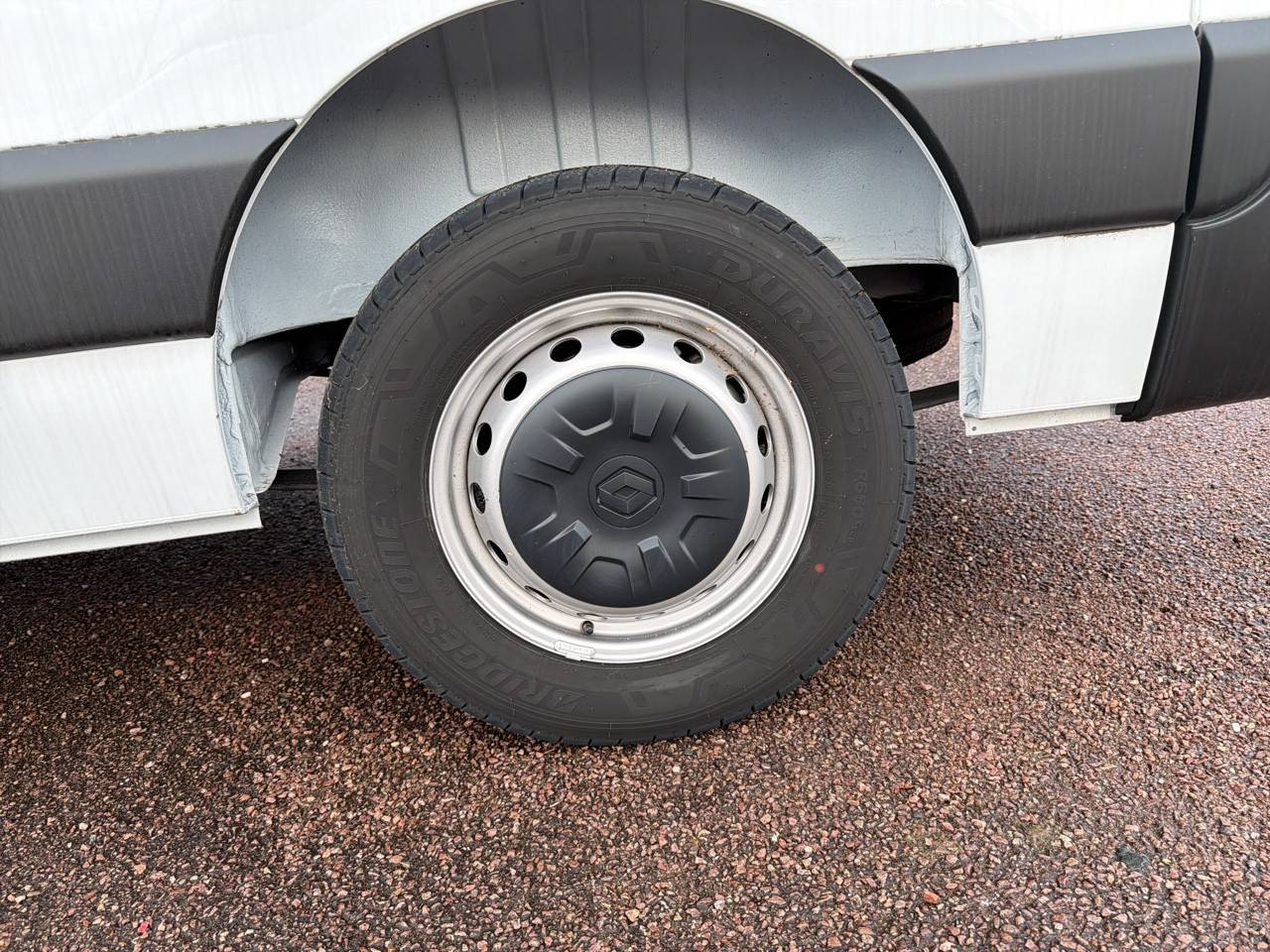 Vente en ligne Renault Master E-Tech MASTER ELECTRIQUE FGN L2H2 F3500 EV52 au prix de 35 990 €