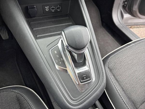 Vente en ligne Renault Captur  E-Tech Plug-in 160 au prix de 18 490 €
