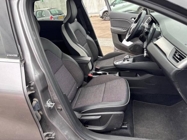 Vente en ligne Renault Captur  E-Tech Plug-in 160 au prix de 18 490 €