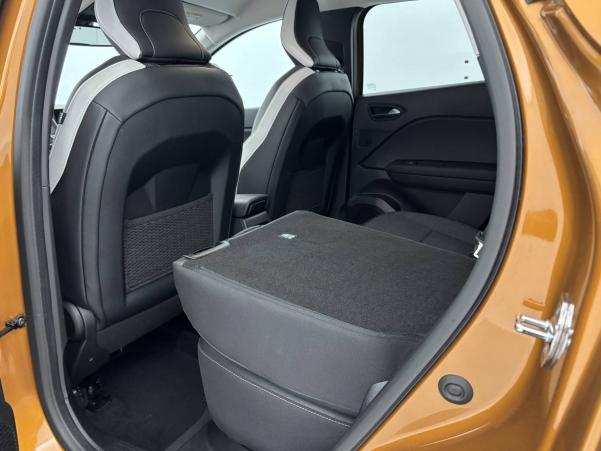 Vente en ligne Renault Captur  TCe 140 - 21 au prix de 17 990 €