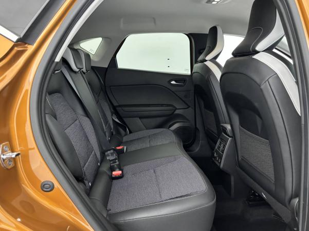 Vente en ligne Renault Captur  TCe 140 - 21 au prix de 17 990 €