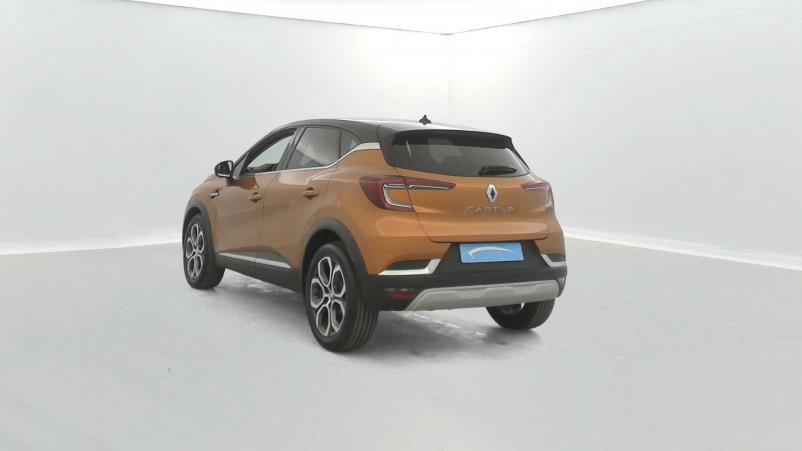 Vente en ligne Renault Captur  TCe 140 - 21 au prix de 17 990 €