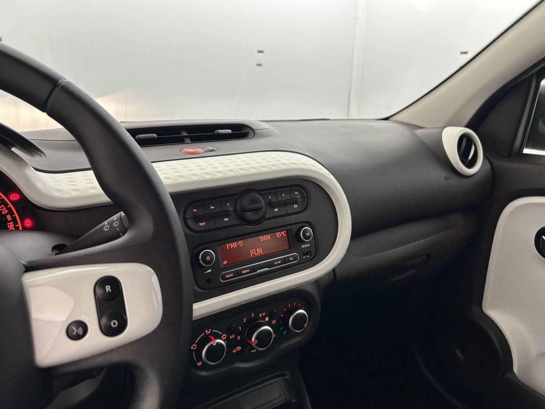 Vente en ligne Renault Twingo 3  SCe 65 - 21 au prix de 12 390 €