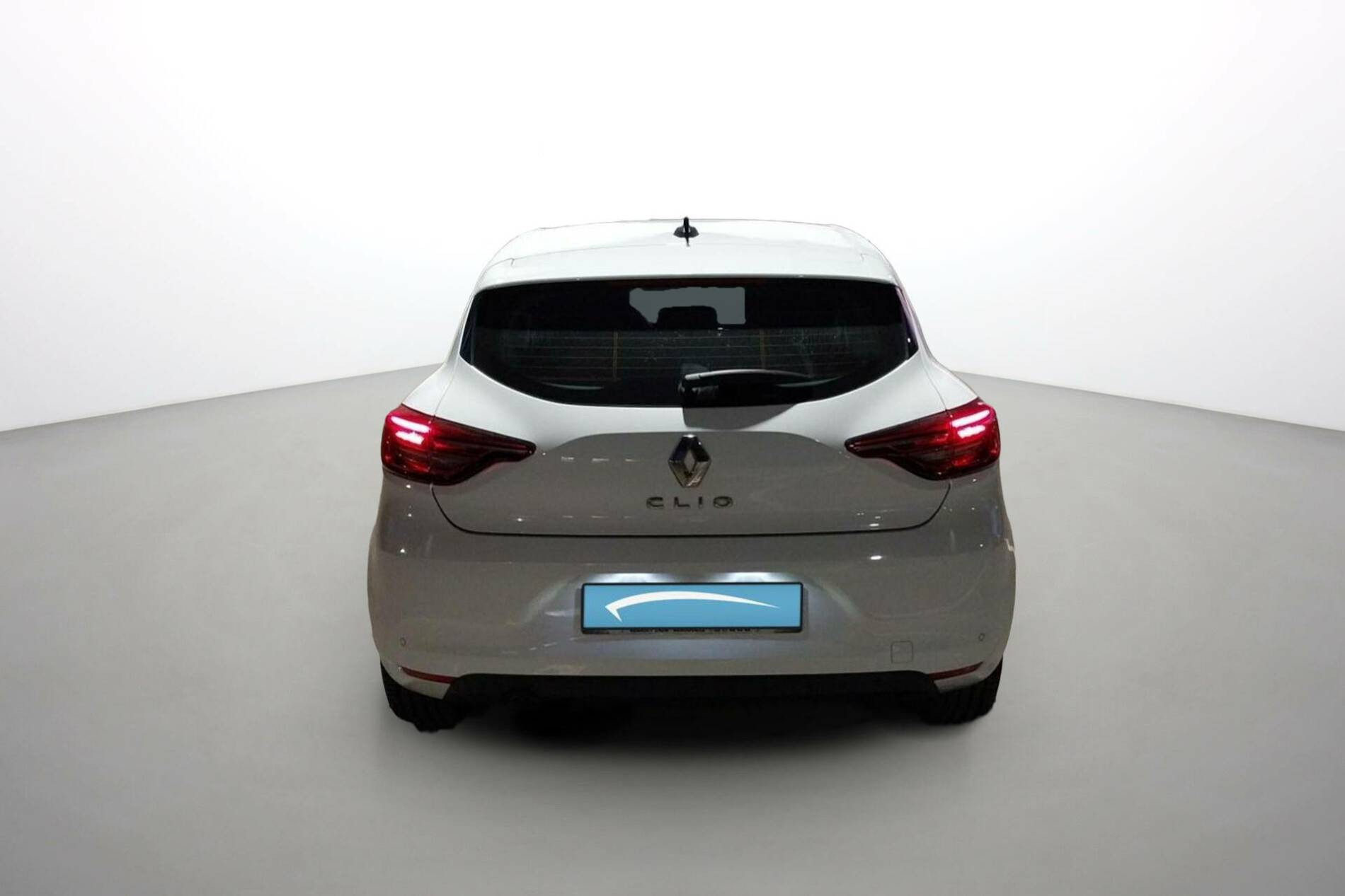 Vente en ligne Renault Clio 5 Clio TCe 90 - 21N au prix de 11 990 €