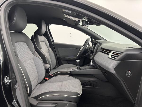 Vente en ligne Renault Clio 5 Clio TCe 140 - 21N au prix de 16 990 €