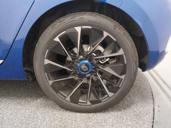 Vente en ligne Renault Clio 5 Clio E-Tech full hybrid 145 ch GSR2 au prix de 27 930 €