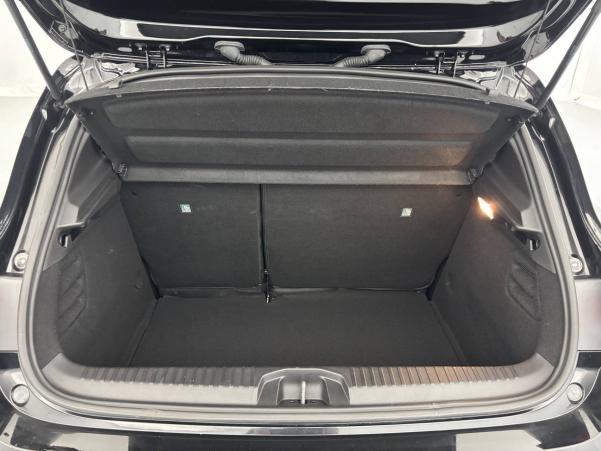 Vente en ligne Renault Clio 5 Clio TCe 140 - 21N au prix de 16 990 €