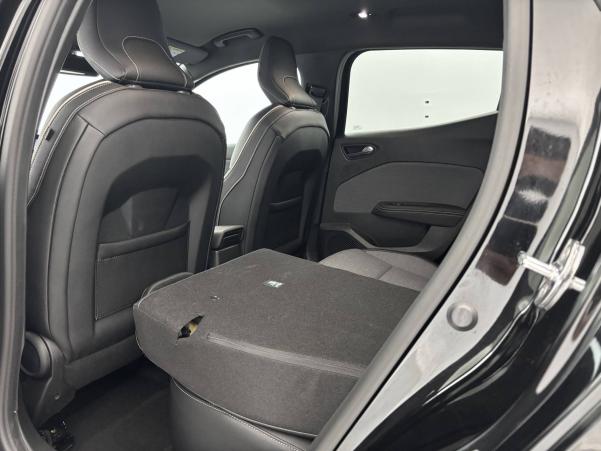 Vente en ligne Renault Clio 5 Clio TCe 140 - 21N au prix de 16 990 €