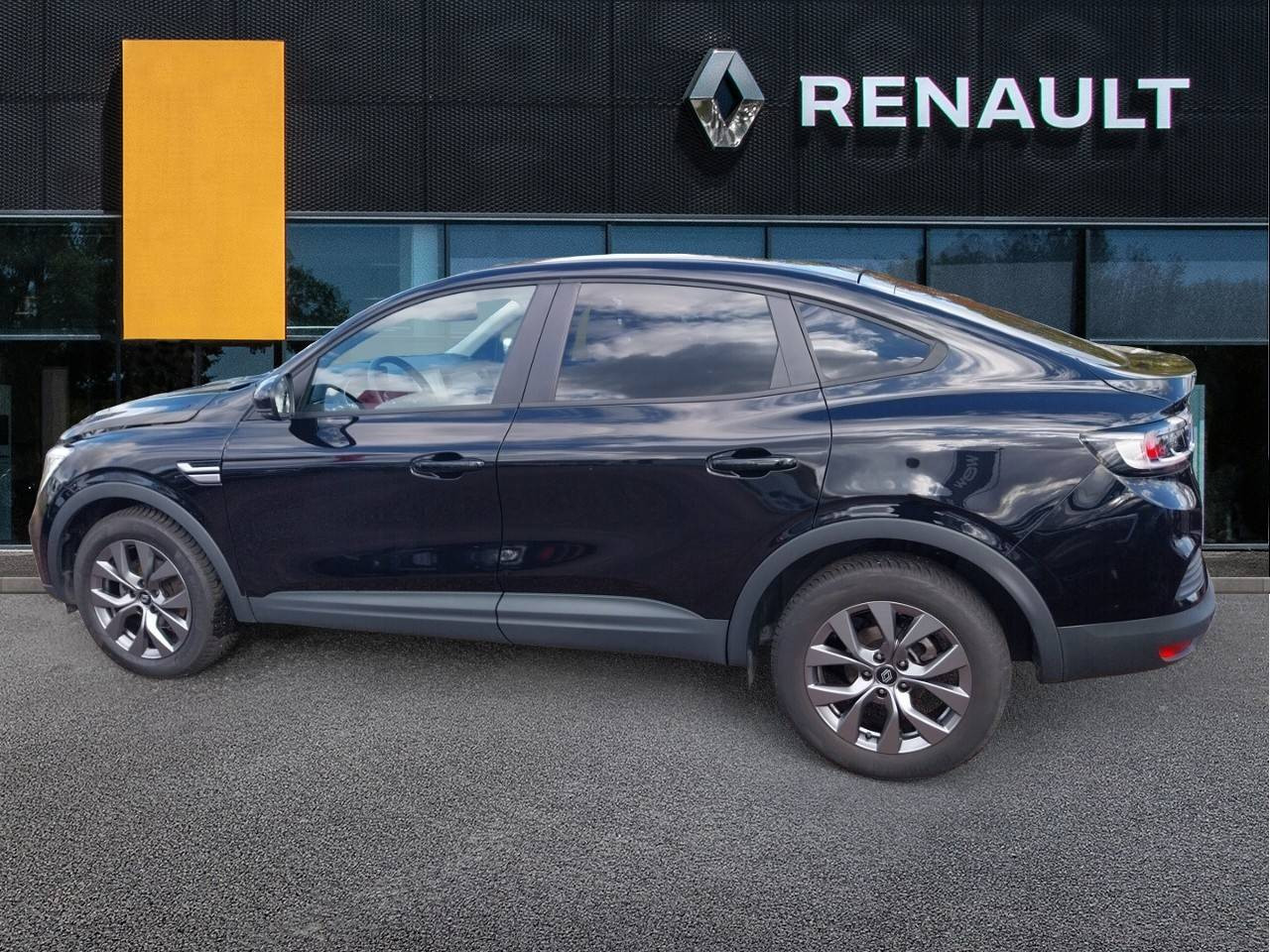 Vente en ligne Renault Arkana  TCe 140 EDC - 23 au prix de 21 390 €