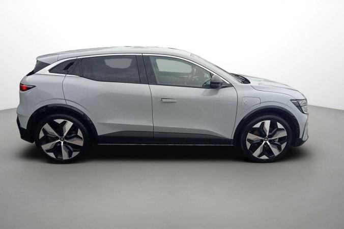 Vente en ligne Renault Megane E-Tech  EV60 220 ch super charge au prix de 25 490 €