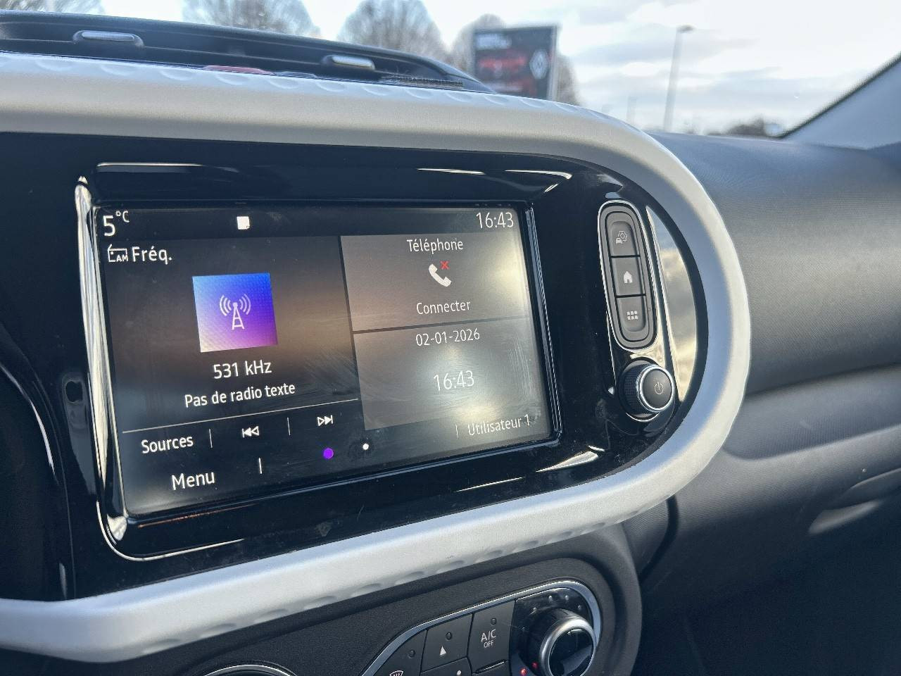 Vente en ligne Renault Twingo 3  SCe 65 au prix de 11 990 €