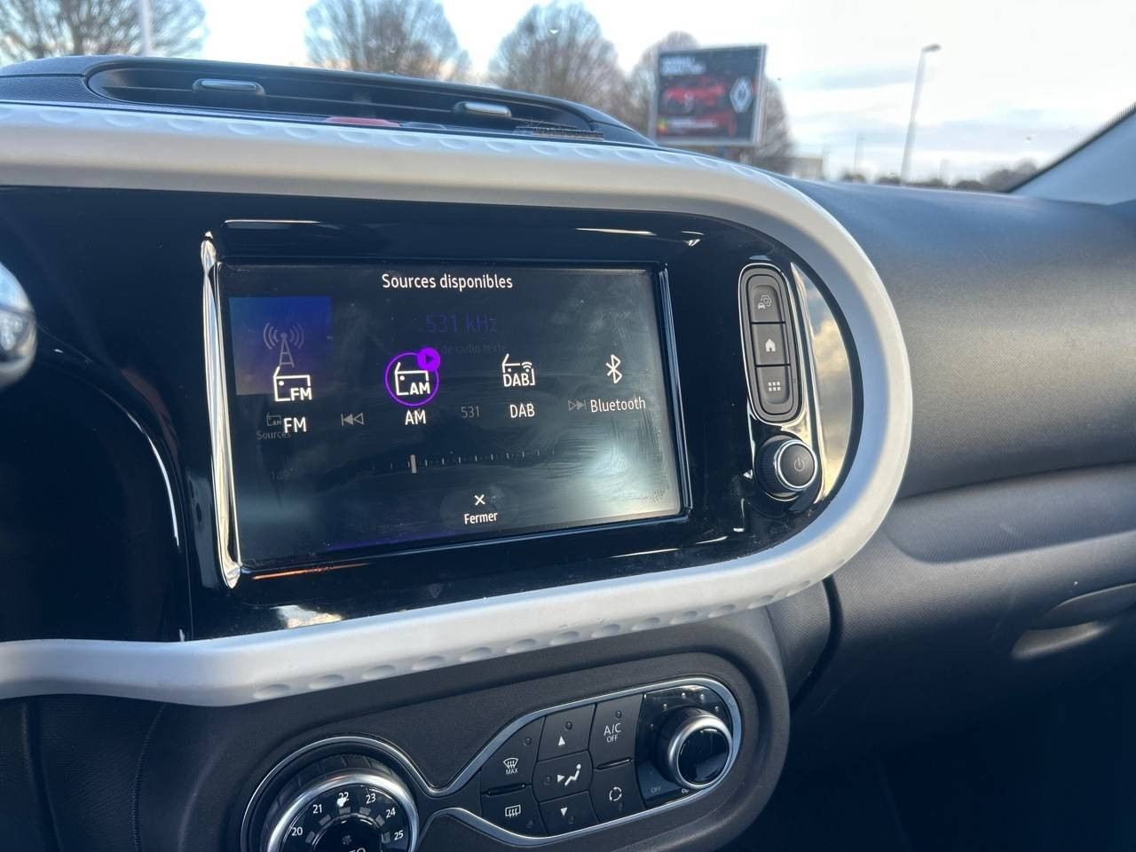 Vente en ligne Renault Twingo 3  SCe 65 au prix de 11 990 €