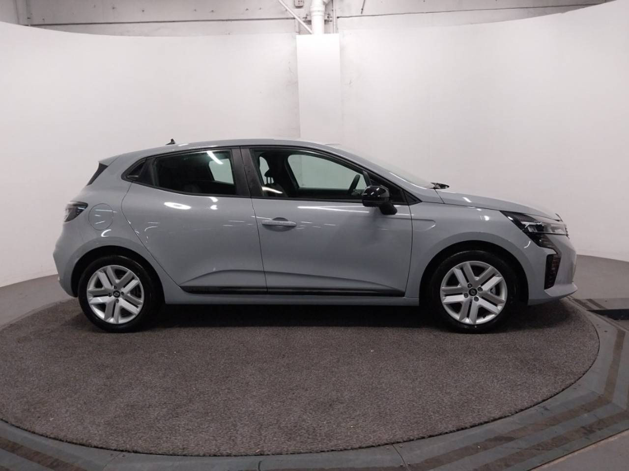 Vente en ligne Renault Clio 5 Clio E-Tech full hybrid 145 ch GSR2 au prix de 22 900 €