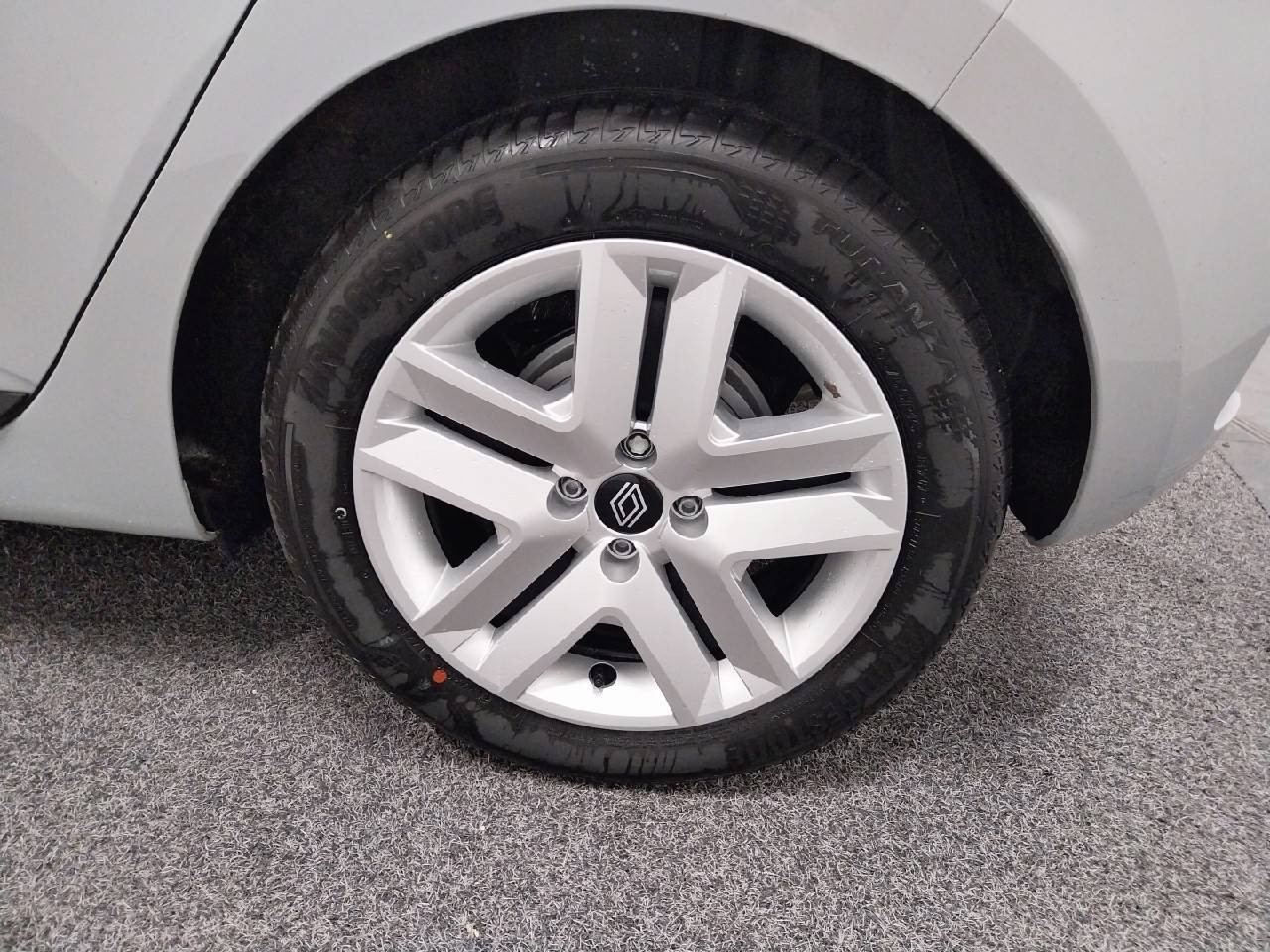 Vente en ligne Renault Clio 5 Clio E-Tech full hybrid 145 ch GSR2 au prix de 22 900 €