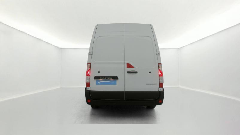 Vente en ligne Renault Master Fourgon MASTER FGN TRAC F3500 L2H2 BLUE DCI 135 au prix de 25 990 €