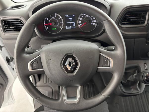 Vente en ligne Renault Master Fourgon MASTER FGN TRAC F3500 L2H2 BLUE DCI 135 au prix de 25 990 €