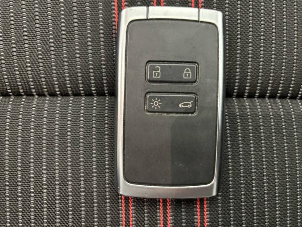 Vente en ligne Renault Captur  E-Tech 145 - 21B au prix de 19 990 €