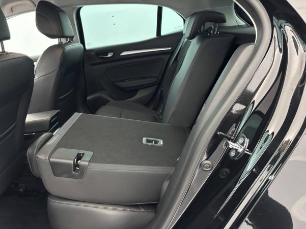 Vente en ligne Renault Megane 4 Mégane IV Berline Blue dCi 115 - 20 au prix de 17 990 €