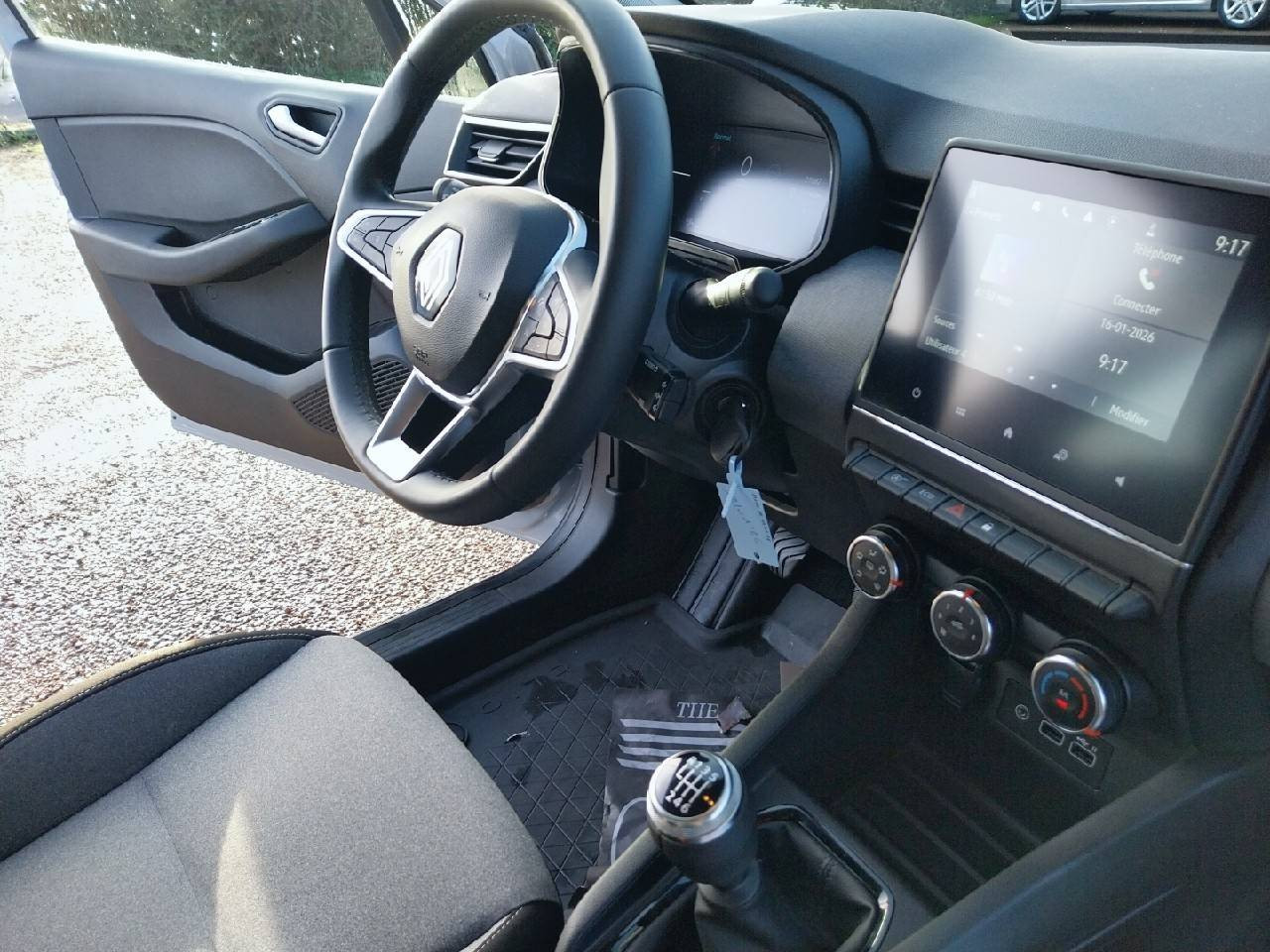 Vente en ligne Renault Clio 5 Clio TCe 90 au prix de 15 990 €