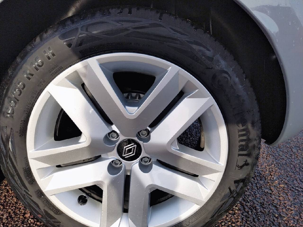 Vente en ligne Renault Clio 5 Clio TCe 90 au prix de 15 990 €