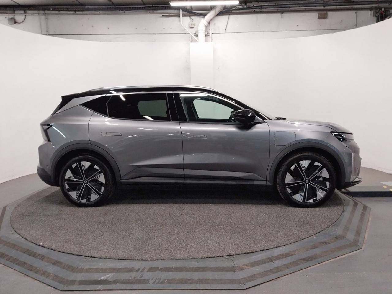 Vente en ligne Renault Scenic E-Tech  220 ch grande autonomie au prix de 43 500 €