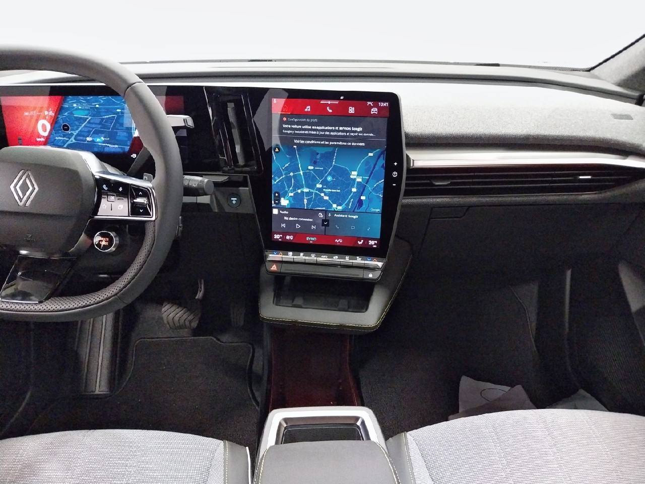 Vente en ligne Renault Scenic E-Tech  220 ch grande autonomie au prix de 43 500 €