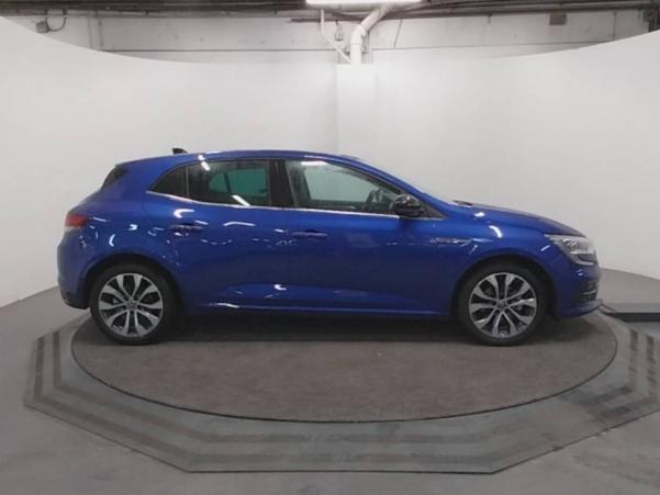 Vente en ligne Renault Megane 4  TCe 140 EDC au prix de 23 900 €