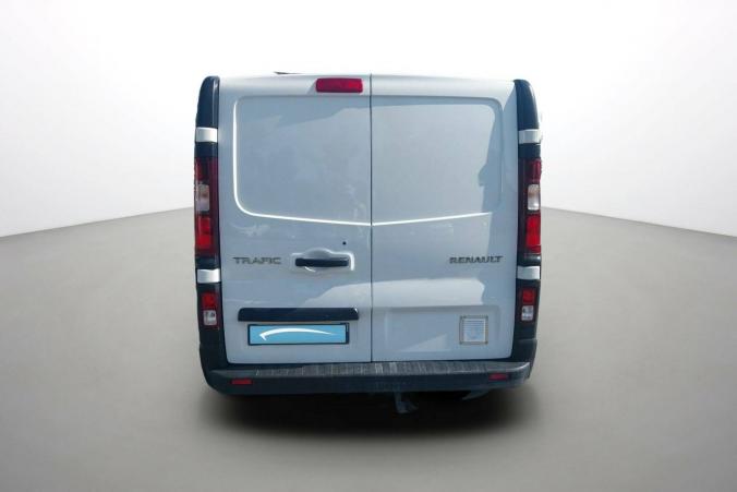 Vente en ligne Renault Trafic 3 Fourgon TRAFIC FGN L1H1 2800 KG BLUE DCI 110 au prix de 20 590 €
