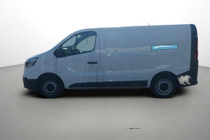 Vente en ligne Renault Trafic 3 Fourgon TRAFIC FGN L1H1 2800 KG BLUE DCI 110 au prix de 20 590 €
