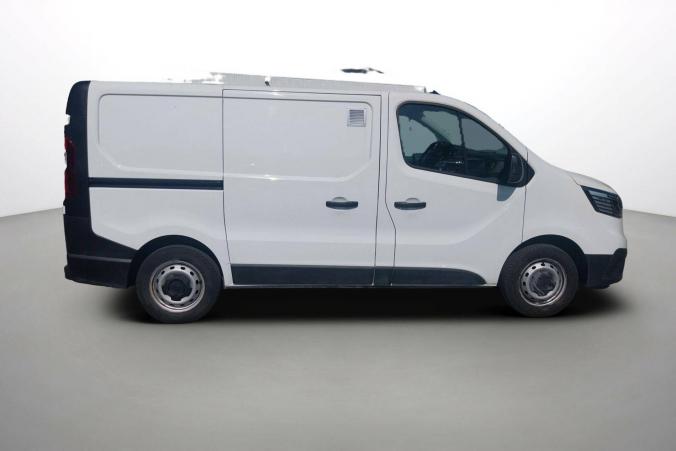 Vente en ligne Renault Trafic 3 Fourgon TRAFIC FGN L1H1 2800 KG BLUE DCI 110 au prix de 20 590 €
