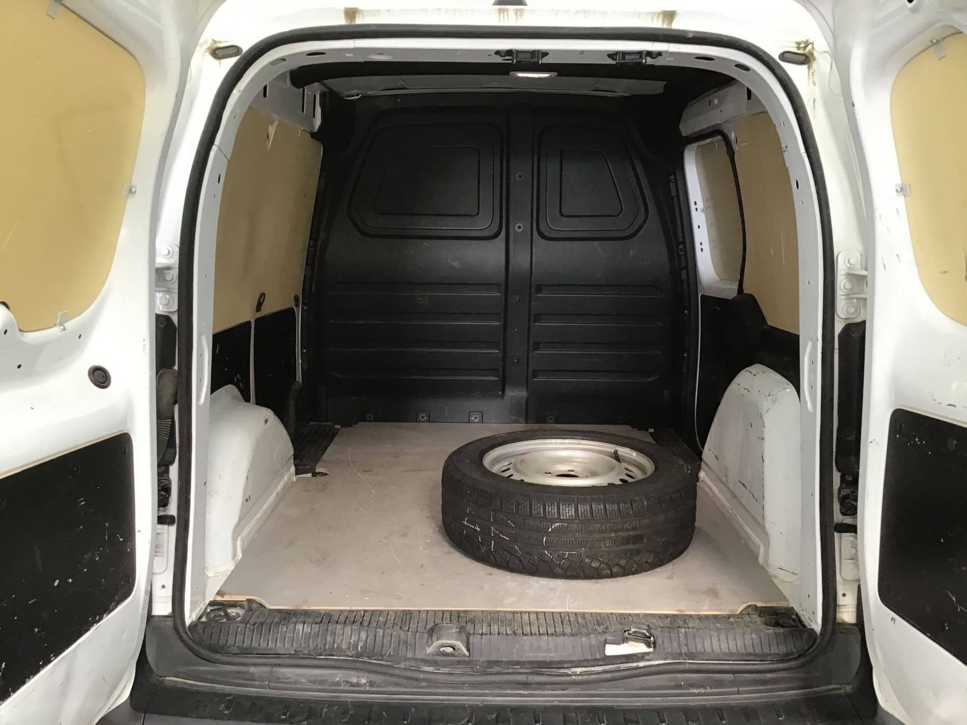 Vente en ligne Renault Kangoo Van  TCE 130 au prix de 17 990 €