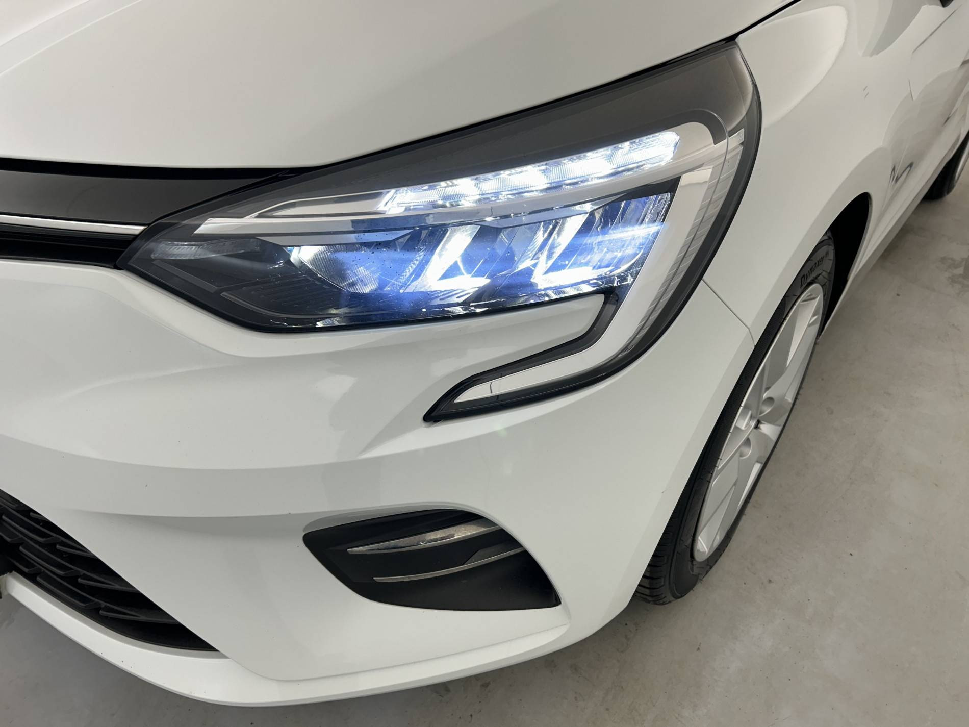 Vente en ligne Renault Clio 5 Clio TCe 90 - 21N au prix de 13 990 €