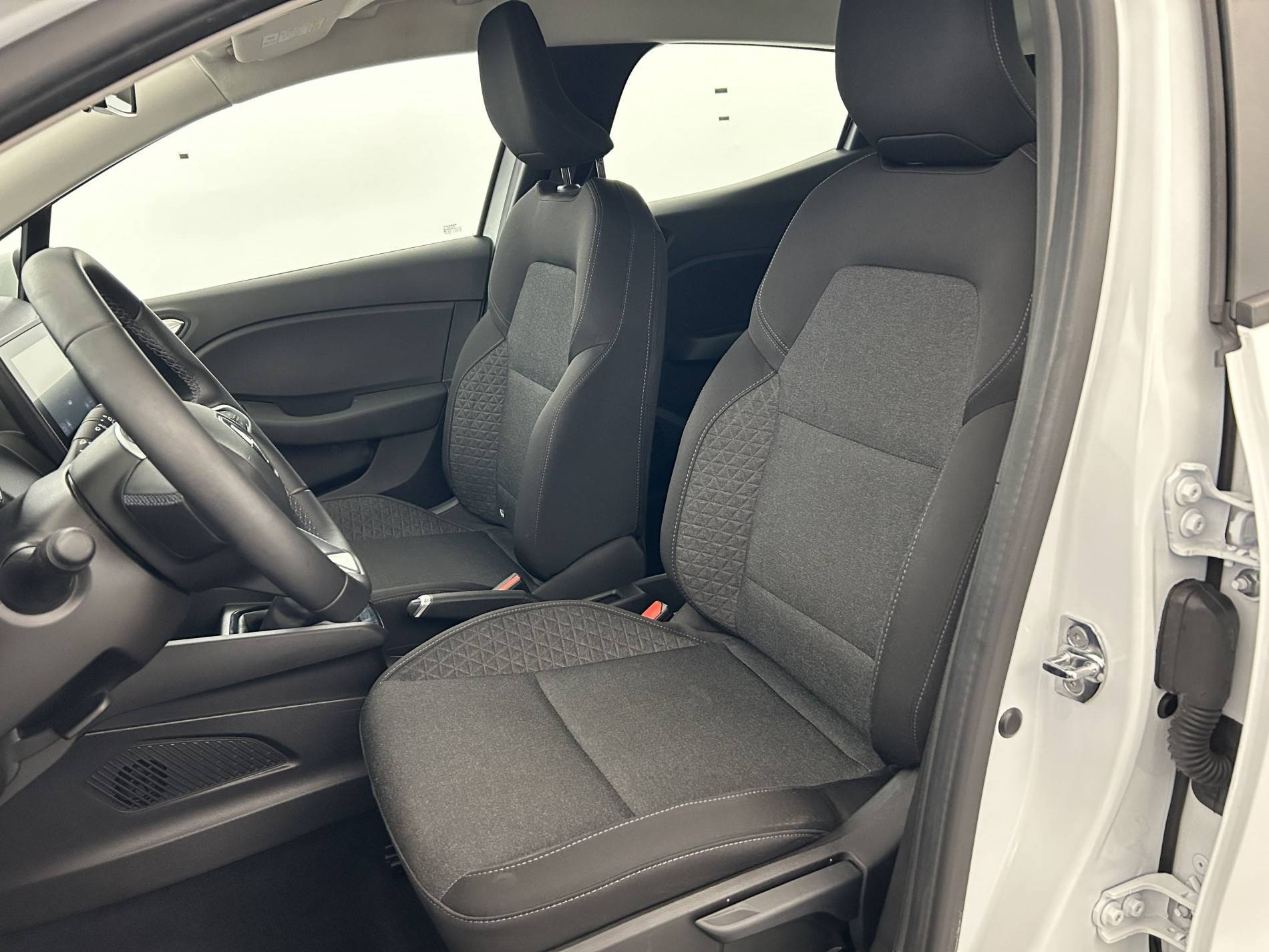 Vente en ligne Renault Clio 5 Clio TCe 90 - 21N au prix de 13 990 €