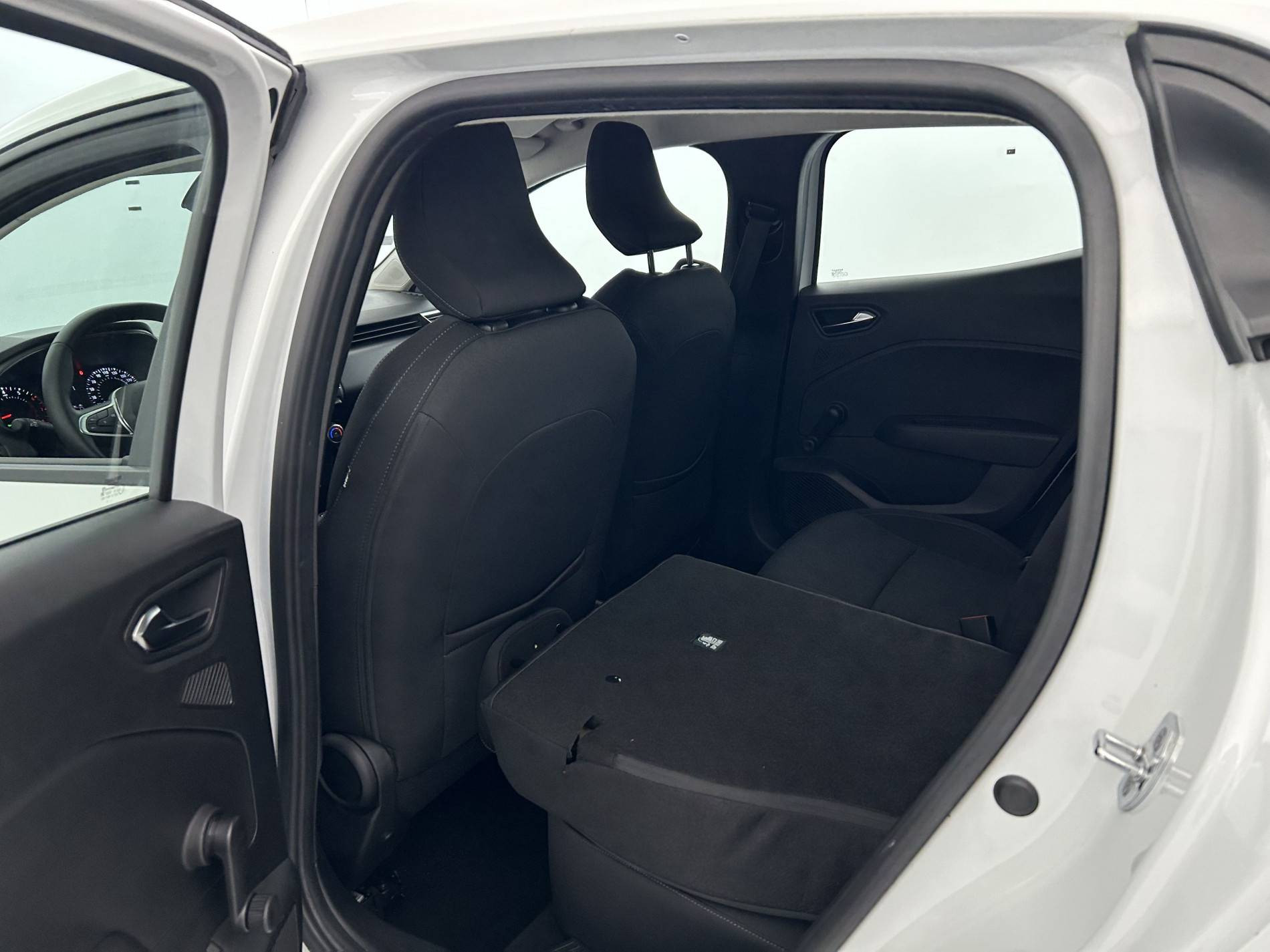 Vente en ligne Renault Clio 5 Clio TCe 90 - 21N au prix de 13 990 €