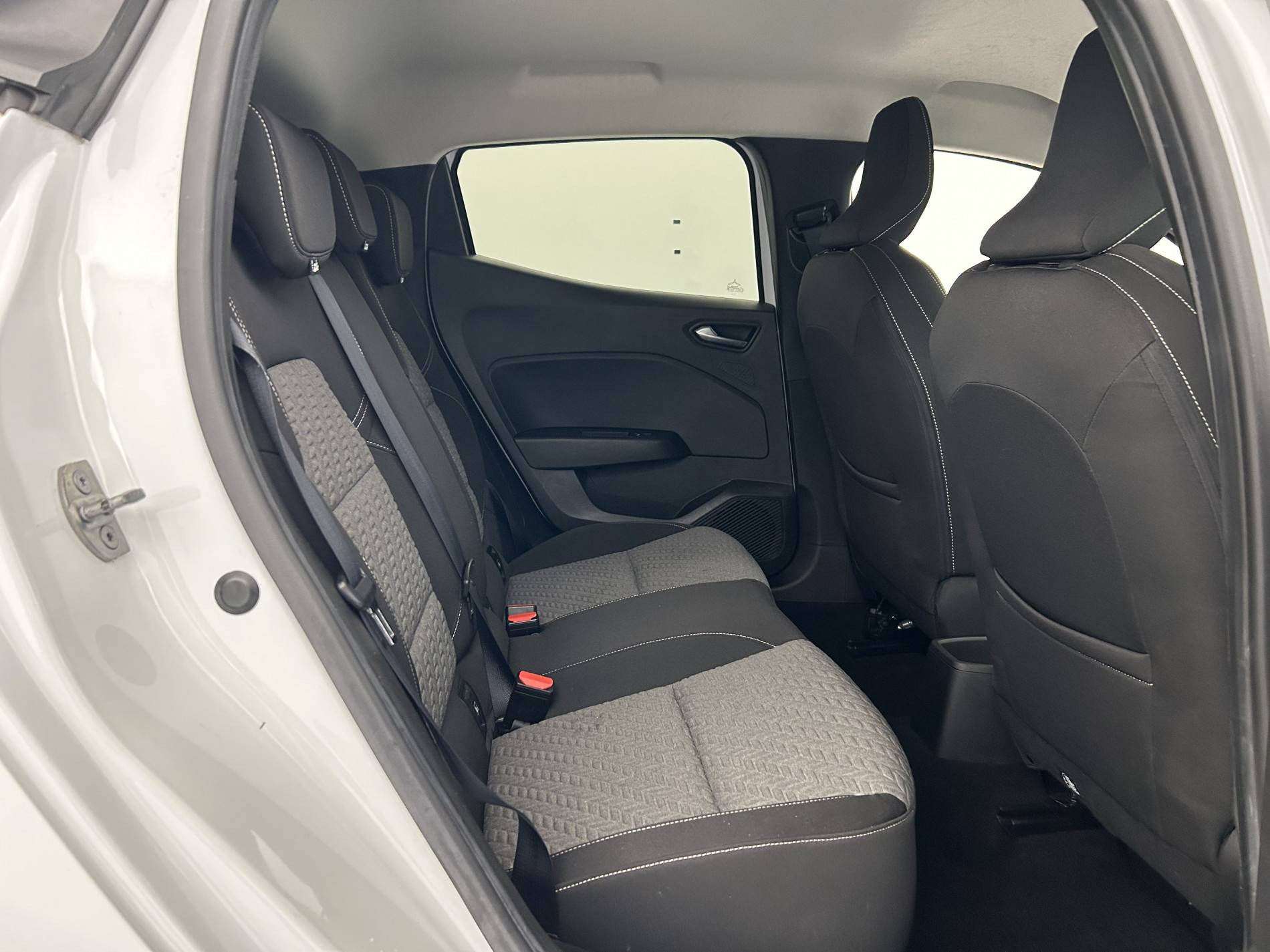 Vente en ligne Renault Clio 5 Clio SCe 65 au prix de 13 990 €