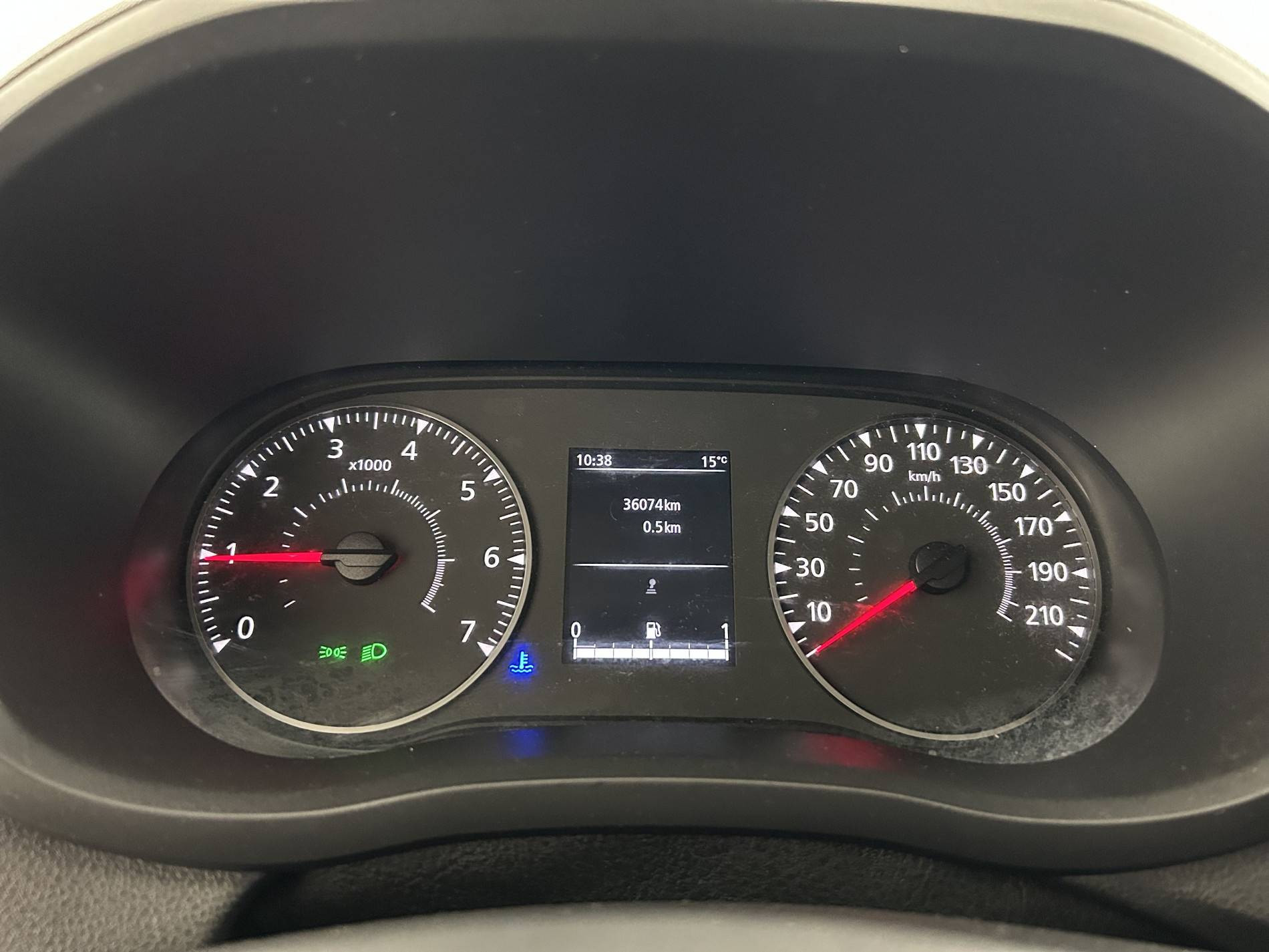 Vente en ligne Renault Master Fourgon MASTER FGN TRAC F3500 L2H2 BLUE DCI 135 au prix de 25 490 €