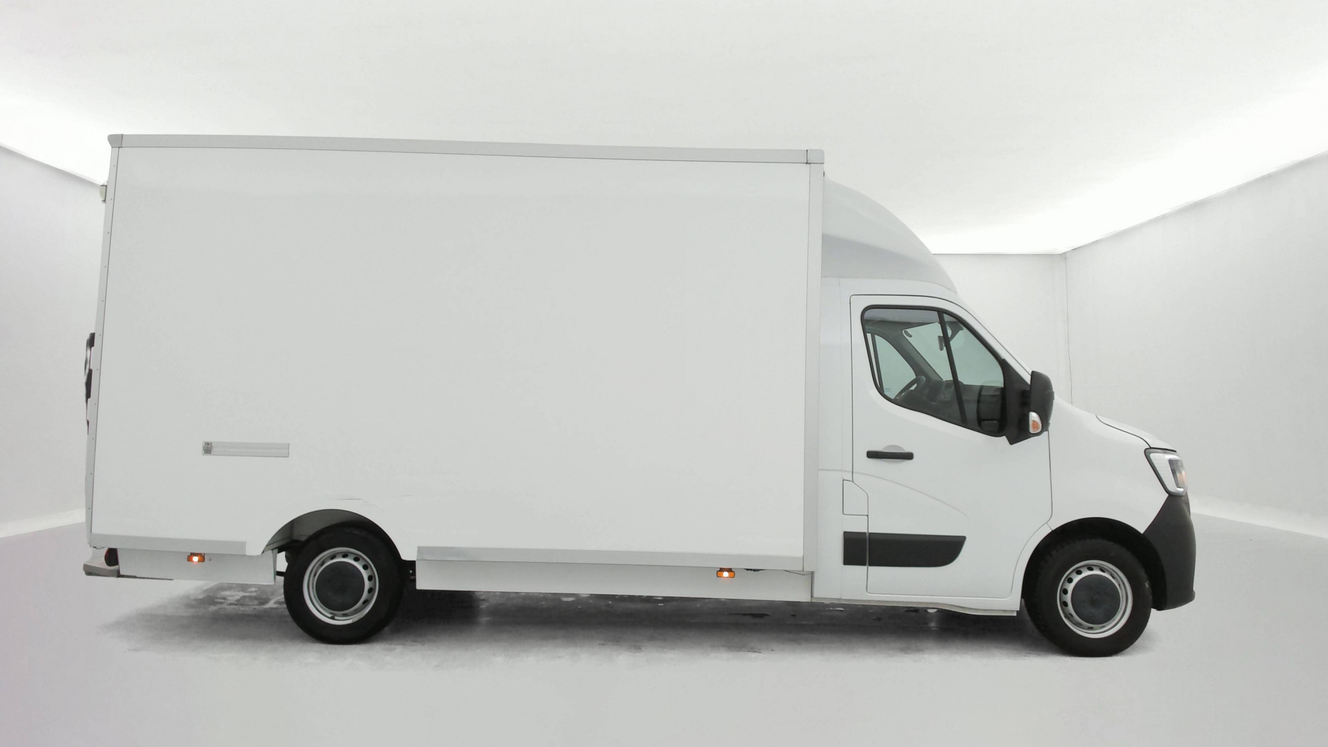Vente en ligne Renault Master 3 Châssis Cabine MASTER PHC TRAC F3500 L3H1 BLUE DCI 145 EURO VI au prix de 32 990 €