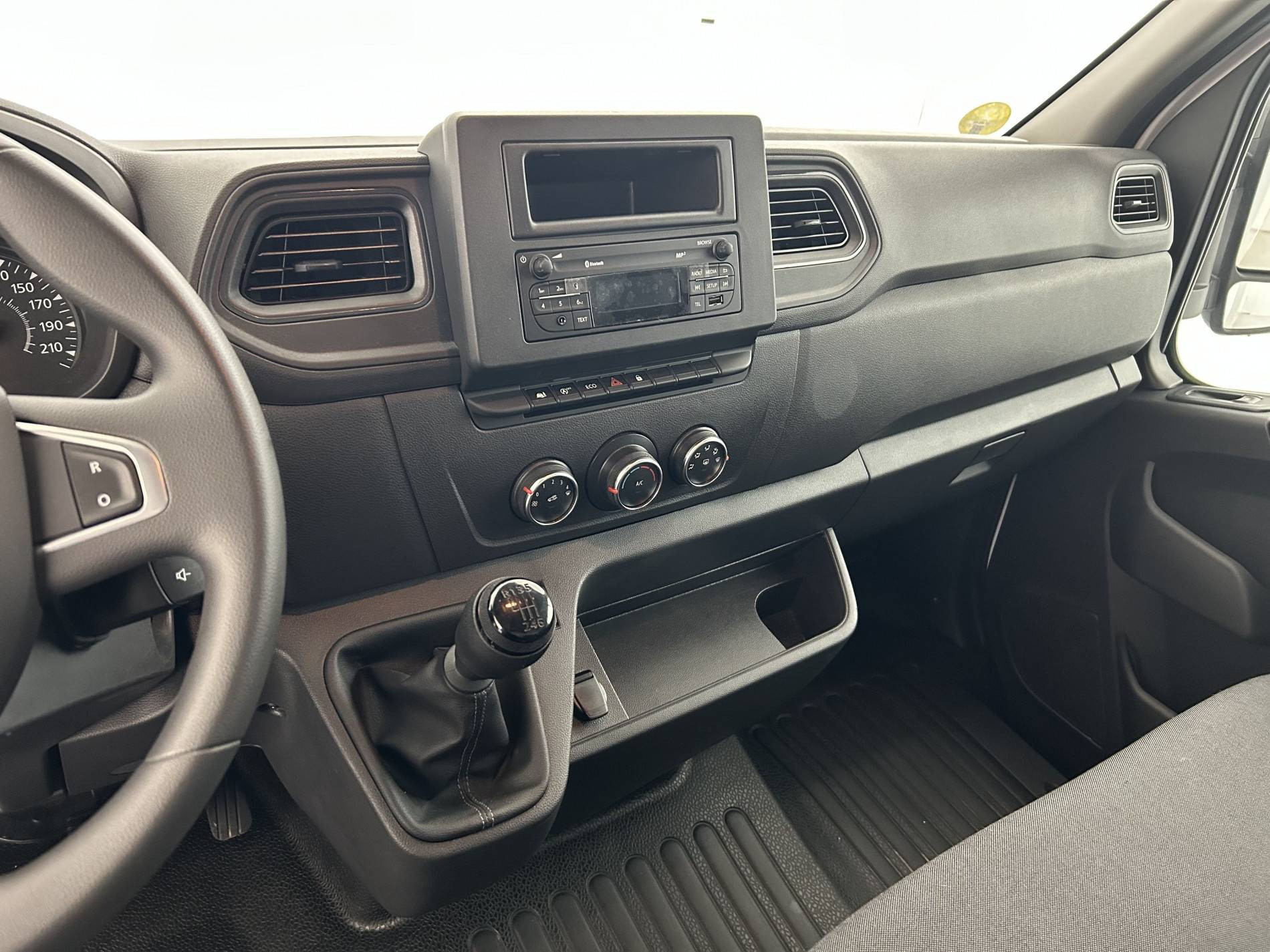 Vente en ligne Renault Master 3 Châssis Cabine MASTER PHC TRAC F3500 L3H1 BLUE DCI 145 EURO VI au prix de 32 990 €