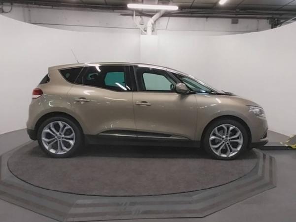 Vente en ligne Renault Scenic 4 Scenic Blue dCi 120 au prix de 16 990 €