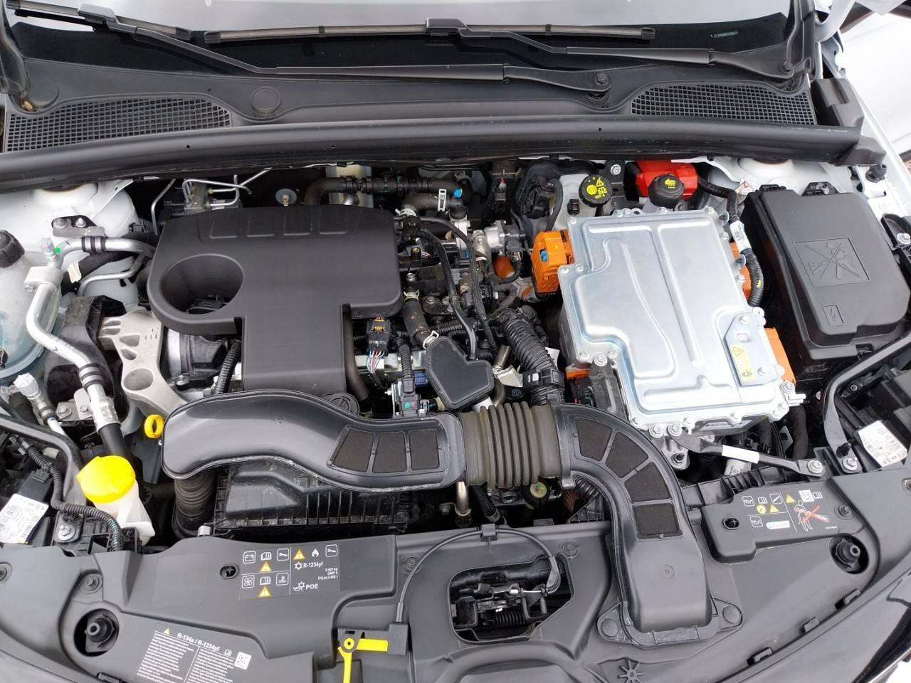 Vente en ligne Renault Clio 5 Clio E-Tech full hybrid 145 ch GSR2 au prix de 19 790 €