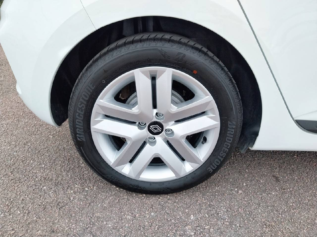 Vente en ligne Renault Clio 5 Clio E-Tech full hybrid 145 ch GSR2 au prix de 19 790 €