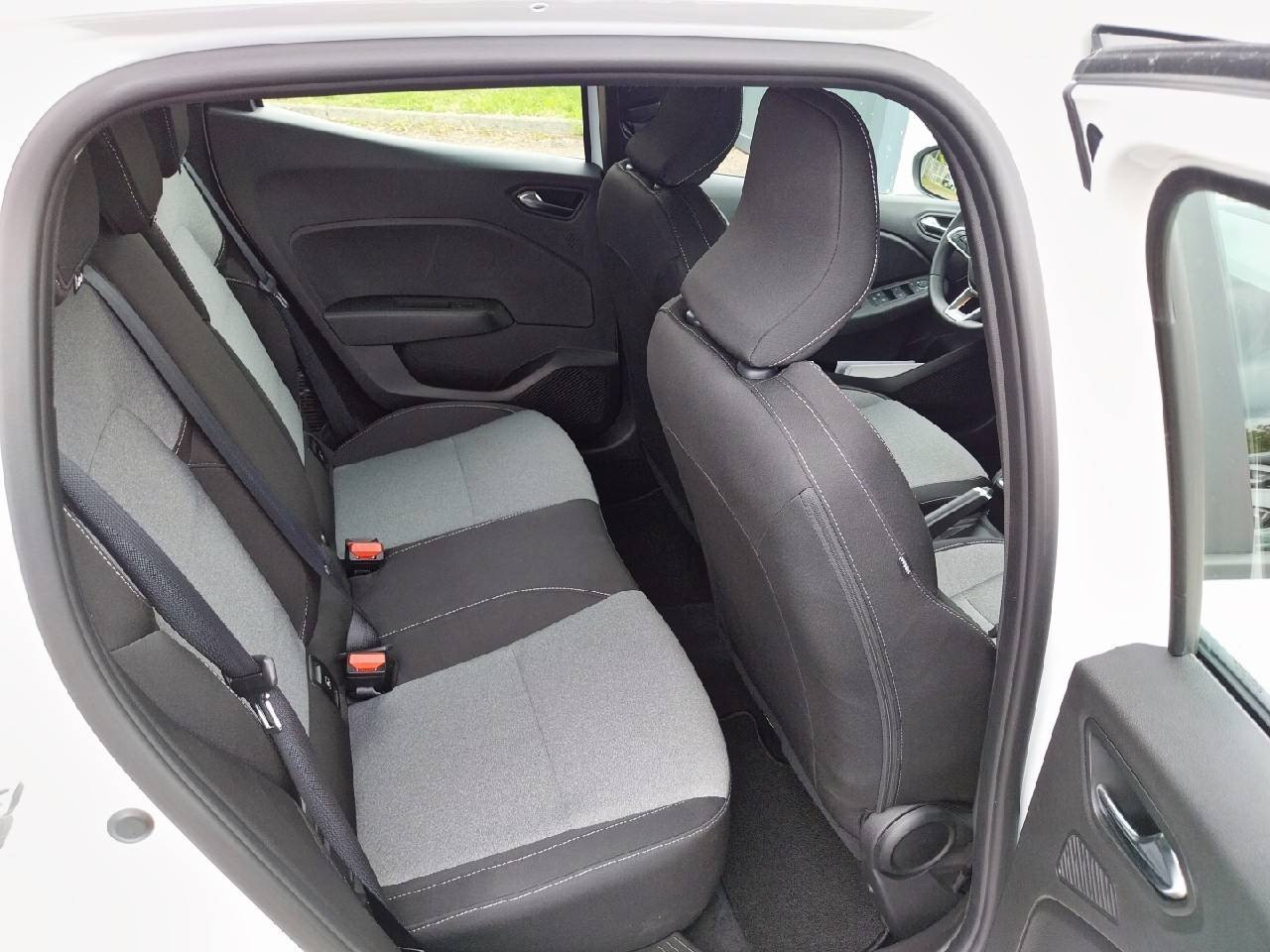 Vente en ligne Renault Clio 5 Clio E-Tech full hybrid 145 ch GSR2 au prix de 19 790 €