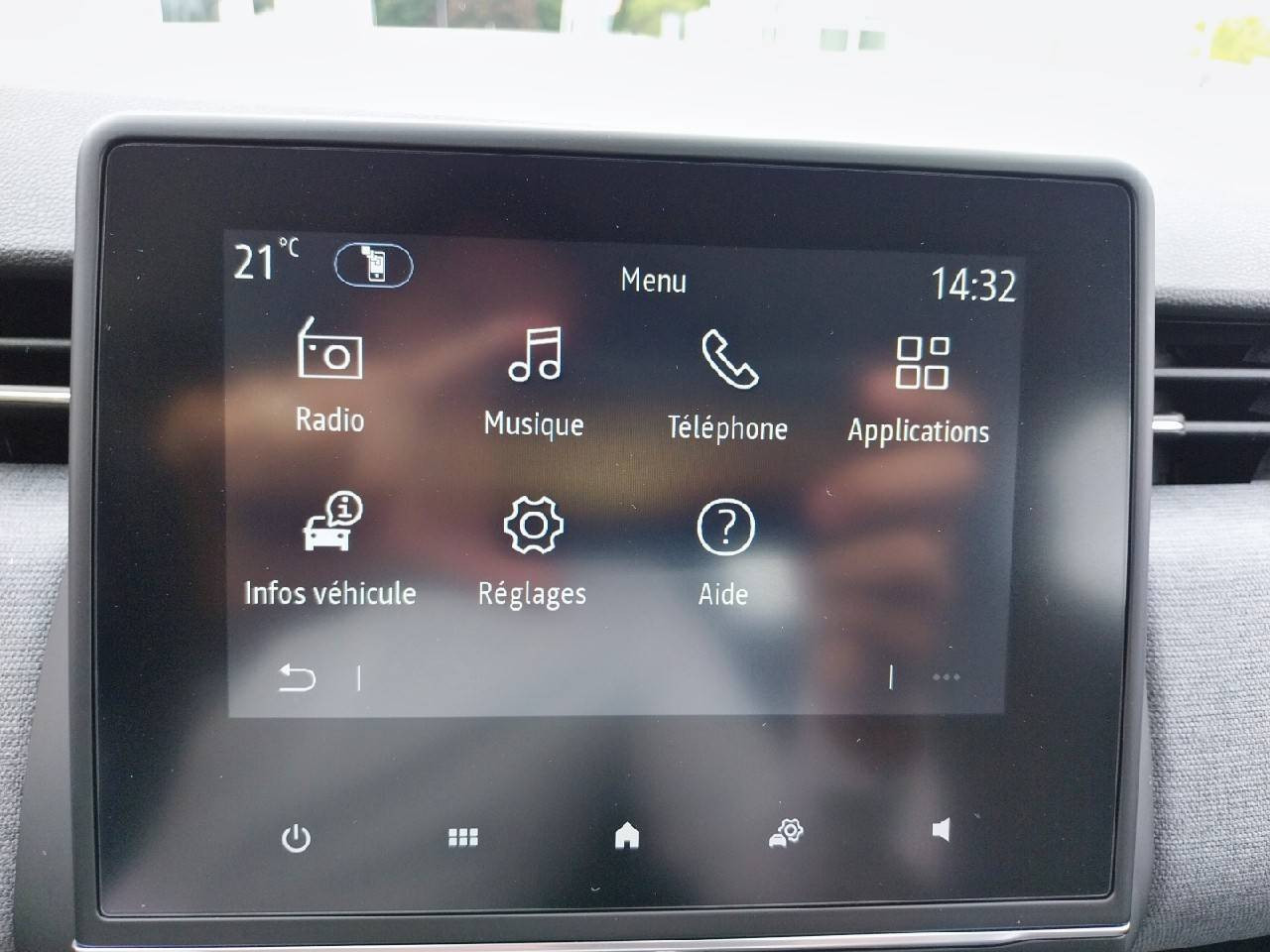 Vente en ligne Renault Clio 5 Clio E-Tech full hybrid 145 ch GSR2 au prix de 19 790 €