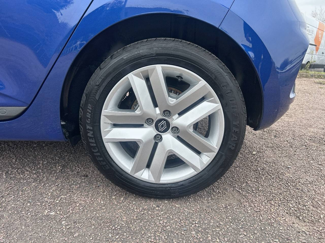 Vente en ligne Renault Clio 5 Clio Blue dCi 100 ch GSR2 au prix de 17 990 €