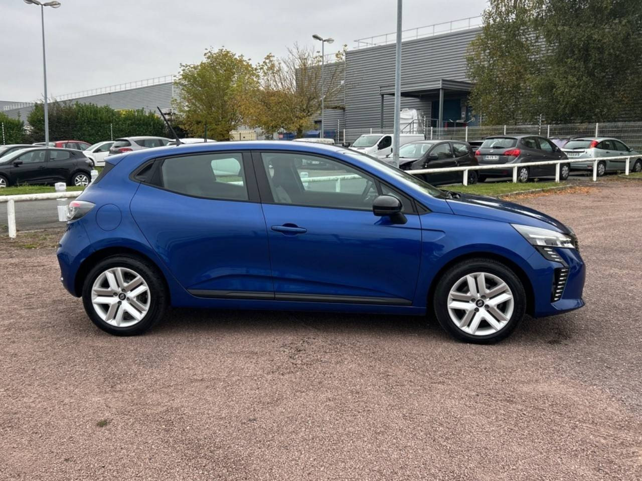 Vente en ligne Renault Clio 5 Clio Blue dCi 100 ch GSR2 au prix de 17 990 €