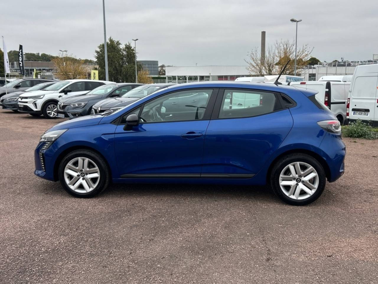 Vente en ligne Renault Clio 5 Clio Blue dCi 100 ch GSR2 au prix de 17 990 €