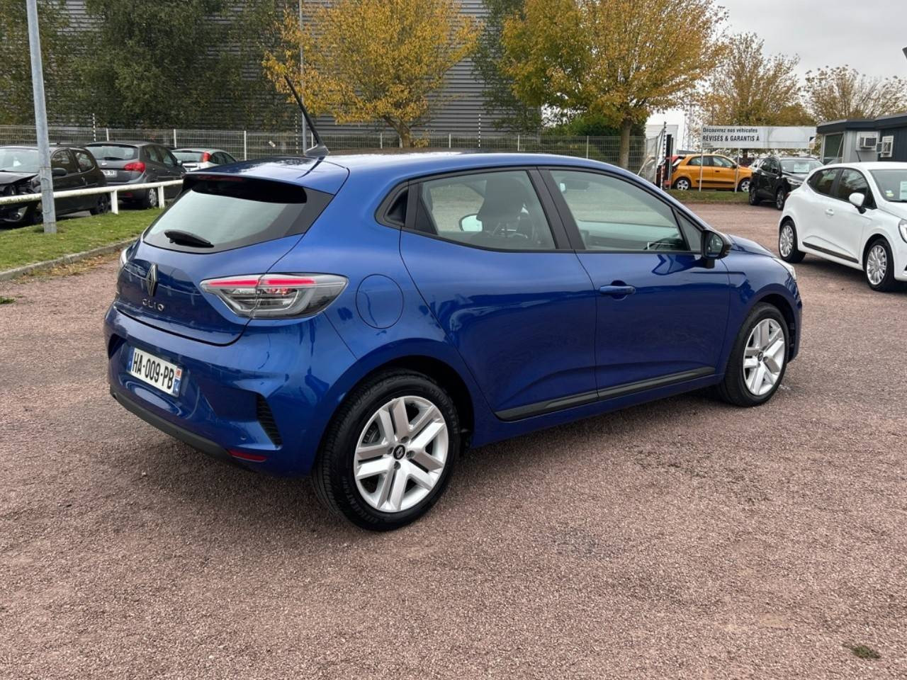 Vente en ligne Renault Clio 5 Clio Blue dCi 100 ch GSR2 au prix de 17 990 €