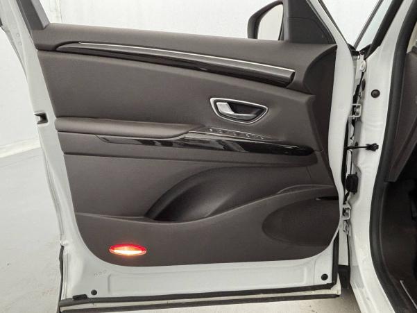 Vente en ligne Renault Espace 5 Espace dCi 160 Energy Twin Turbo au prix de 17 990 €