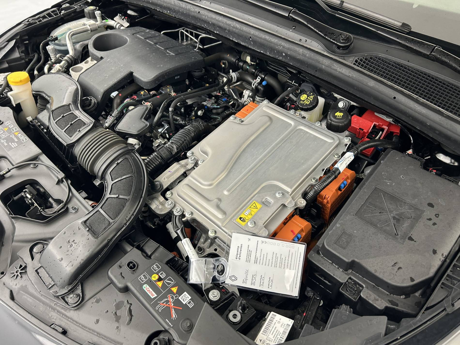 Vente en ligne Renault Clio 5 Clio E-Tech full hybrid 145 ch GSR2 au prix de 20 990 €